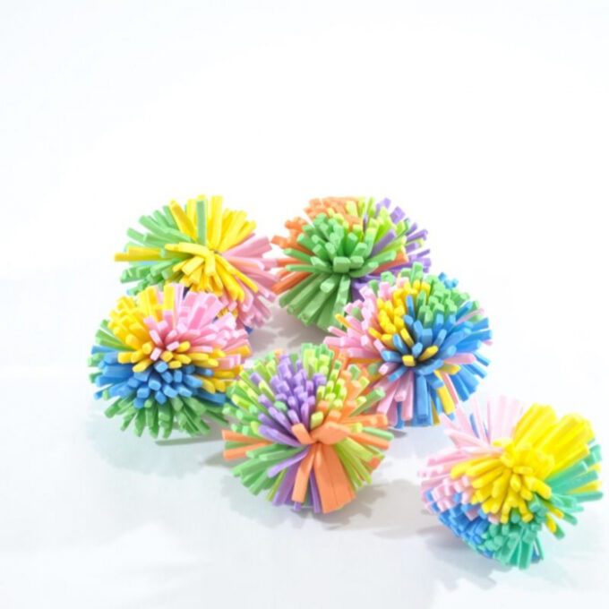 Jucarie pentru pisici mingie pampon WonPet, 5 cm